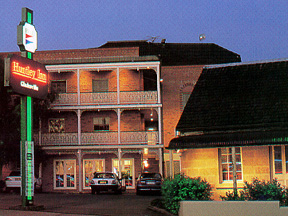 Hampton Inn & Suites Omaha Downtown Hotel